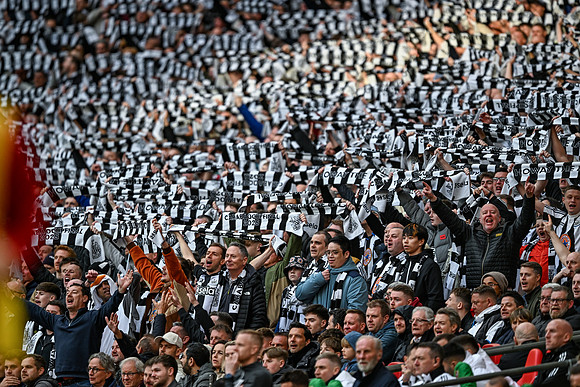 Matchday Fans -7535