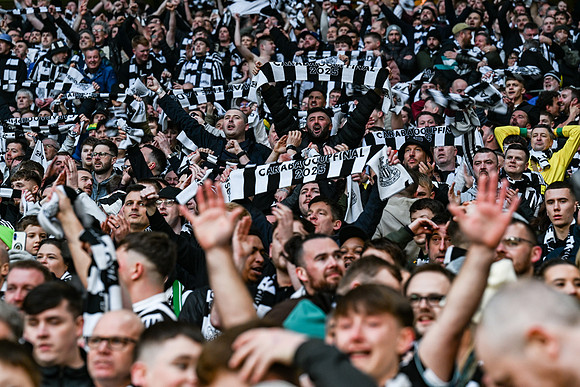 Matchday Fans -6171
