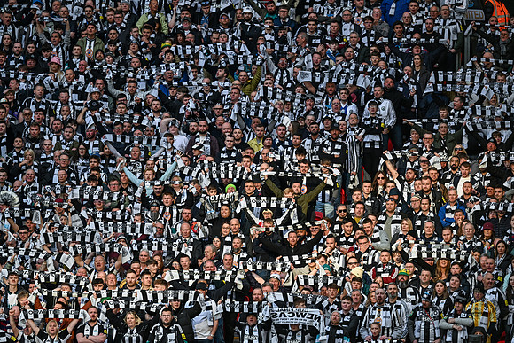 Matchday Fans -7540
