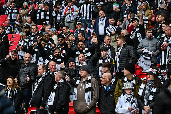 Matchday Fans -4261