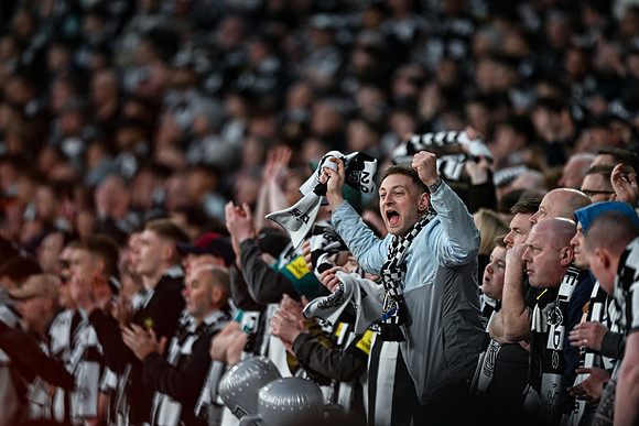 Matchday Fans -8208