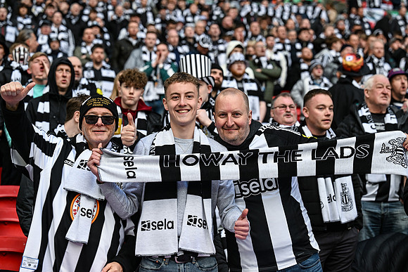 Matchday Fans -4630
