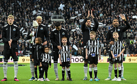 Newcastle United v Arsenal FC - Premier League
