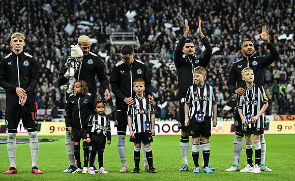Newcastle United v Arsenal FC - Premier League