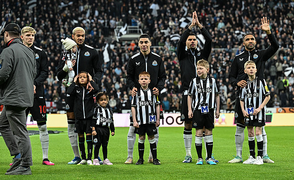 Newcastle United v Arsenal FC - Premier League