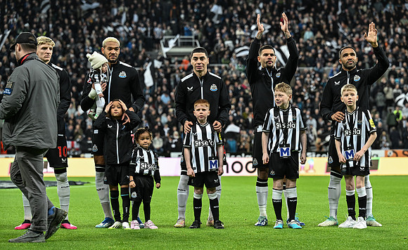 Newcastle United v Arsenal FC - Premier League
