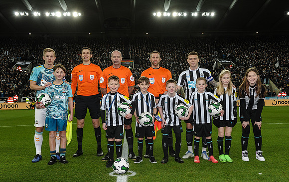 Newcastle United v Southampton - Carabao Cup Semi Final 2nd Leg
