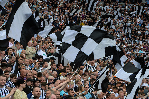 Newcastle United v Nottingham Forest - Premier League