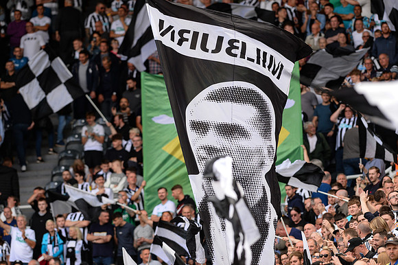 Newcastle United v Nottingham Forest - Premier League