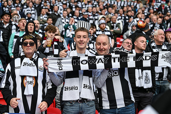Matchday Fans -4619