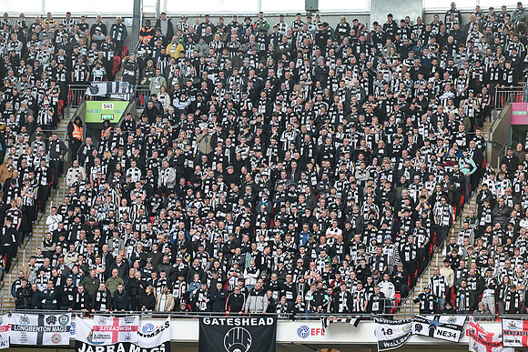 Matchday Fans -7397