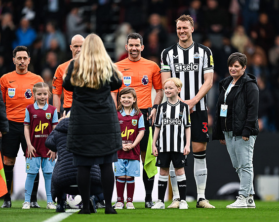 Burnley FC v Newcastle United - Premier League