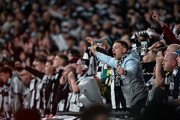 Matchday Fans -8264
