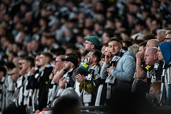 Matchday Fans -8153