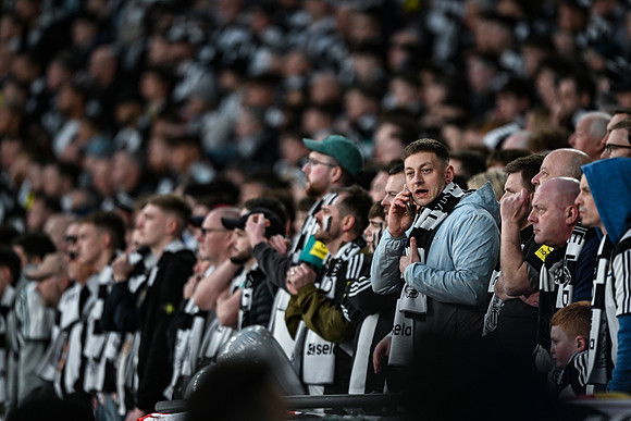 Matchday Fans -8157