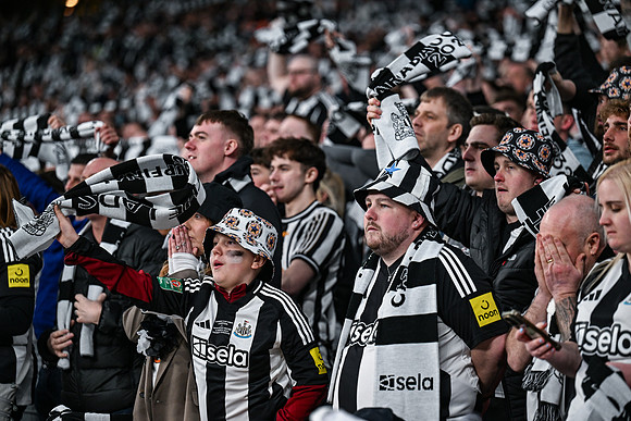Matchday Fans -6576