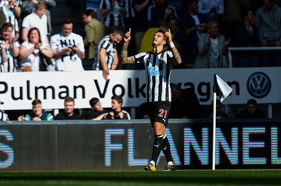 Newcastle United v West Ham United - Premier League