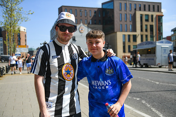 Newcastle United v Brighton & Hove Albion - Premier League