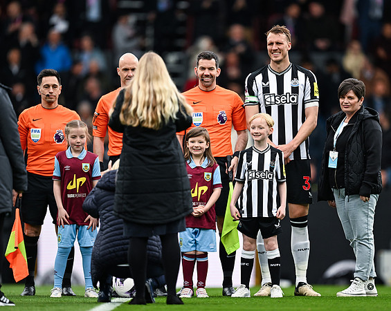 Burnley FC v Newcastle United - Premier League