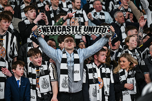 Matchday Fans -7858