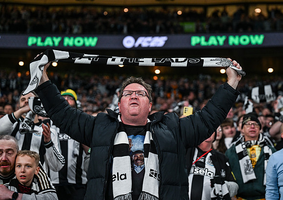Matchday Fans -6590
