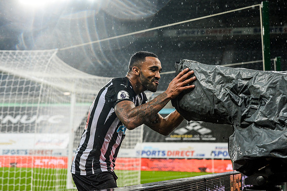 Newcastle United v Burnley - Premier League