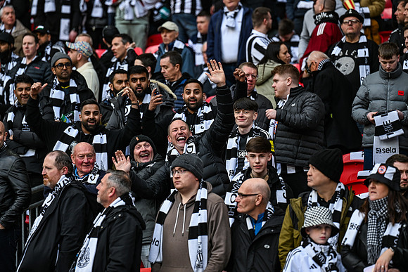 Matchday Fans -4258