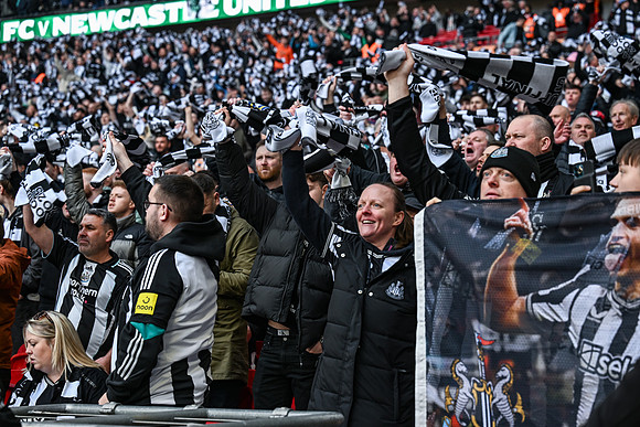 Matchday Fans -4744