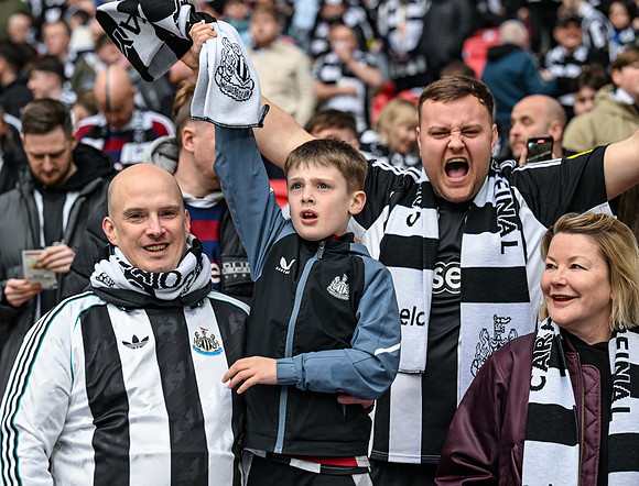 Matchday Fans -4676