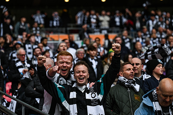 Matchday Fans -4528