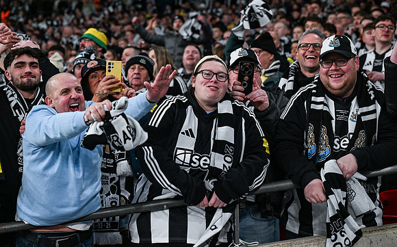 Matchday Fans -6703