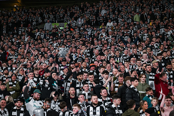 Matchday Fans -7825