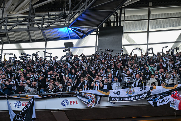 Matchday Fans -4737