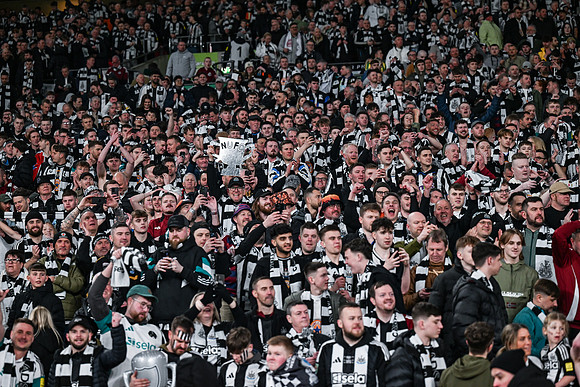 Matchday Fans -7831