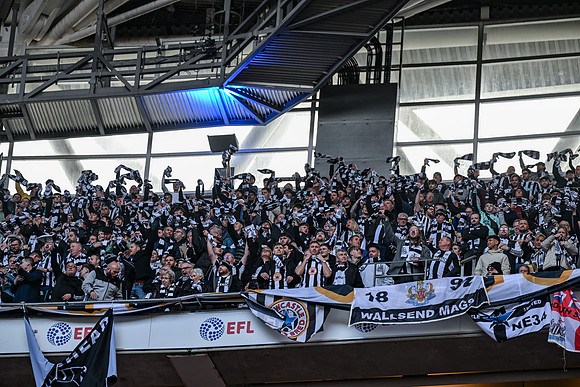 Matchday Fans -4739