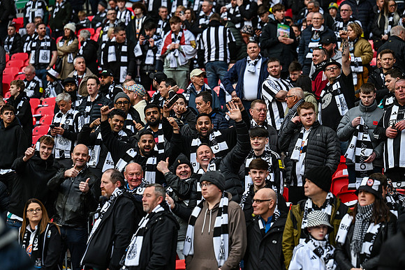 Matchday Fans -4266