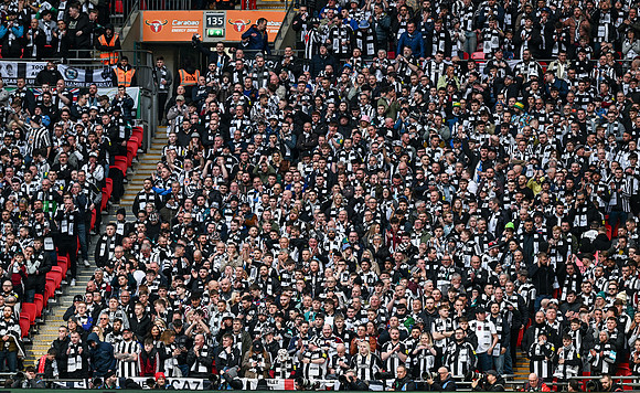 Matchday Fans -7504