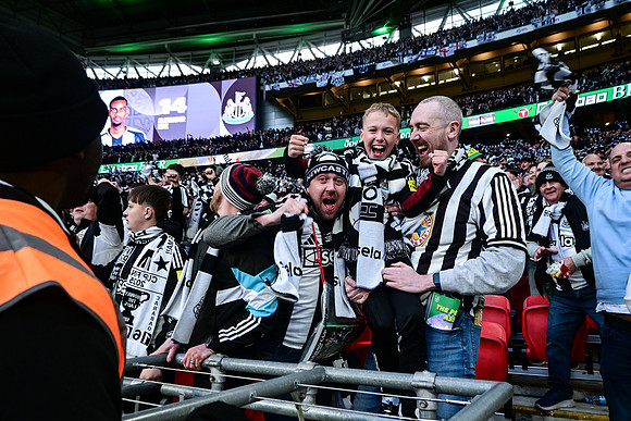 Matchday Fans -6414