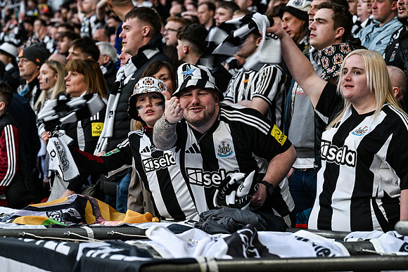 Matchday Fans -6246