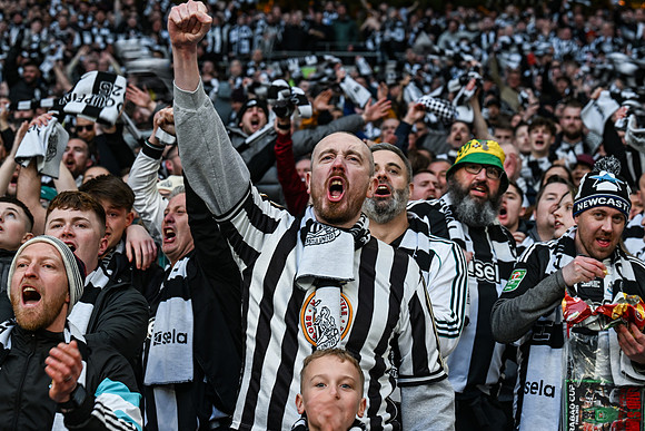 Matchday Fans -6191