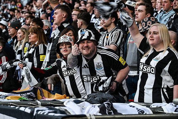 Matchday Fans -6247