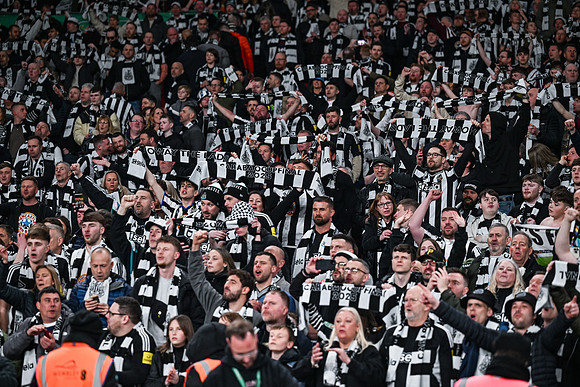 Matchday Fans -8041-2