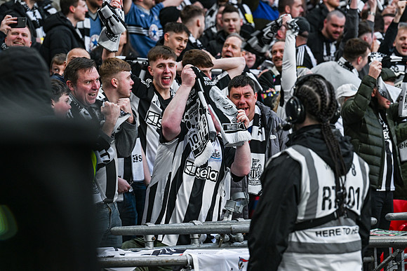 Matchday Fans -6142