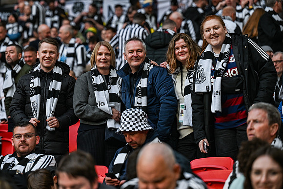 Matchday Fans -5740