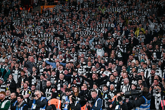 Matchday Fans -8052