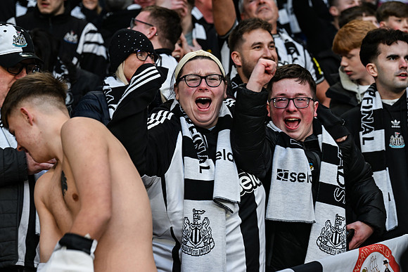 Matchday Fans -6199