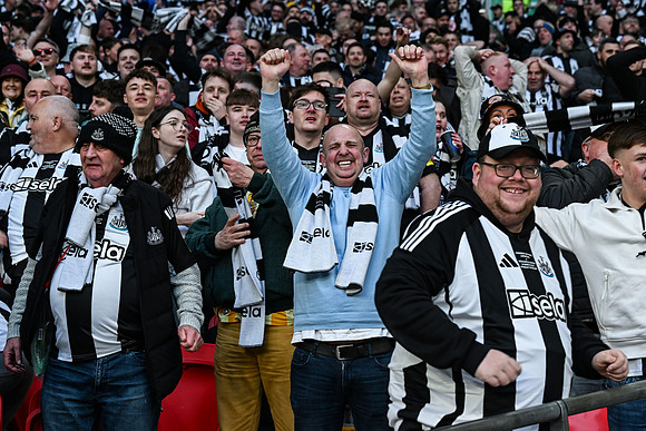 Matchday Fans -6160