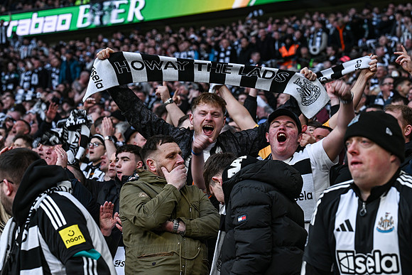 Matchday Fans -6276-2