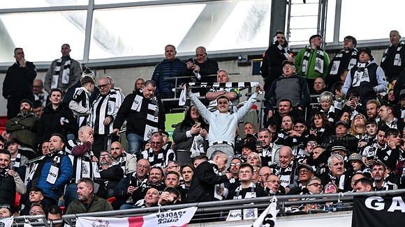 Matchday Fans -7716