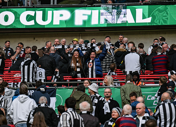 Matchday Fans -5940